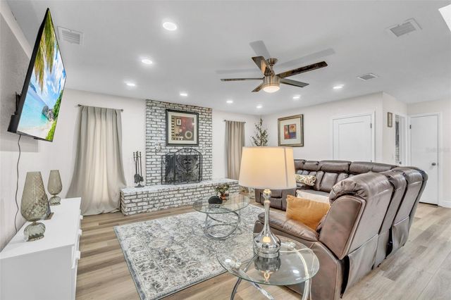 102 OLD HICKORY COURT, Longwood, FL 32750