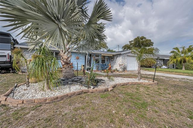 1131 ROYALWOOD DRIVE, Holiday, FL 34690