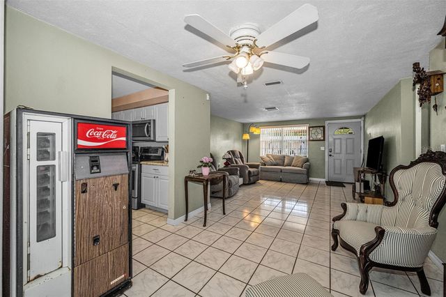 1131 ROYALWOOD DRIVE, Holiday, FL 34690