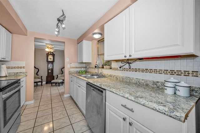 1131 ROYALWOOD DRIVE, Holiday, FL 34690