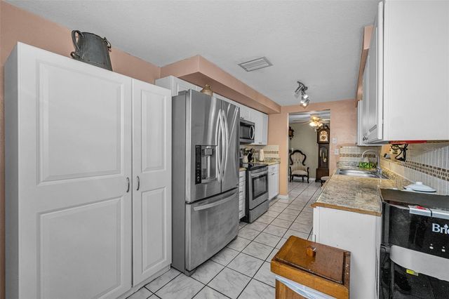 1131 ROYALWOOD DRIVE, Holiday, FL 34690