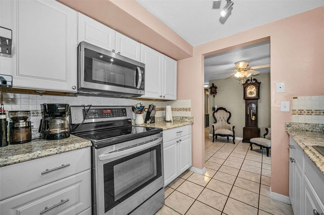 1131 ROYALWOOD DRIVE, Holiday, FL 34690