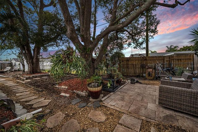 1131 ROYALWOOD DRIVE, Holiday, FL 34690