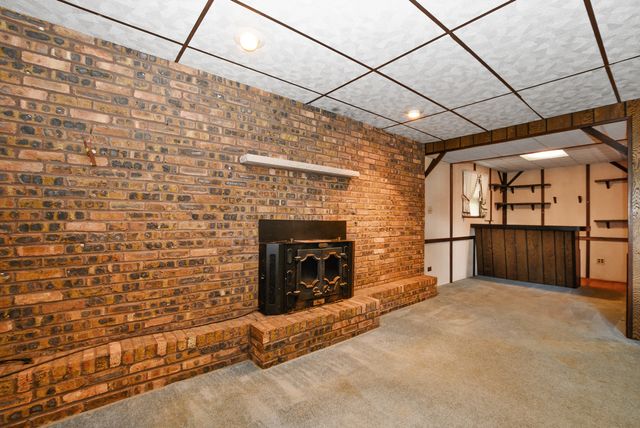 8540 Candlelight Drive E, Willow Springs, IL 60480