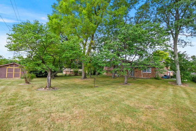 8540 Candlelight Drive E, Willow Springs, IL 60480