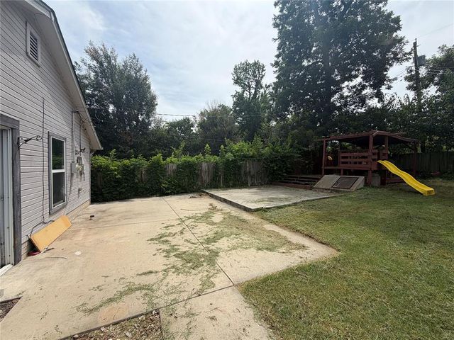 2240 SW 25th Street, Oklahoma City, OK 73108