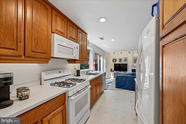 11620 HAPPY CHOICE LN, North Potomac, MD 20878