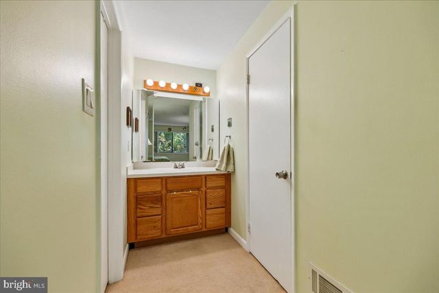 11620 HAPPY CHOICE LN, North Potomac, MD 20878