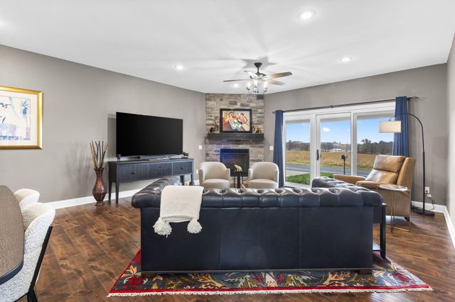 3831 E Brookdale Terrace, Springfield, MO 65802