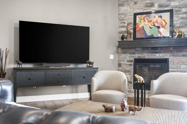 3831 E Brookdale Terrace, Springfield, MO 65802