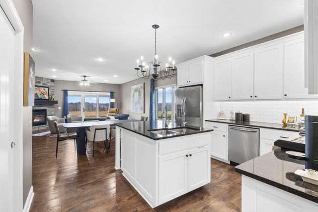 3831 E Brookdale Terrace, Springfield, MO 65802