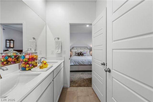 424 Isla Enclave Way, Henderson, NV 89011