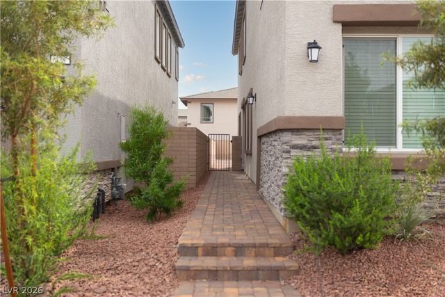 424 Isla Enclave Way, Henderson, NV 89011