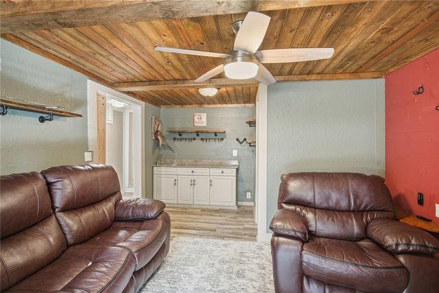 9124 West Oak Highway, Seneca, SC 29678