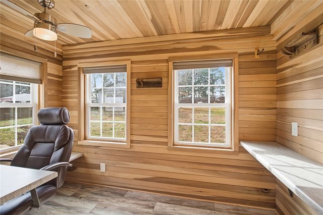 9124 West Oak Highway, Seneca, SC 29678