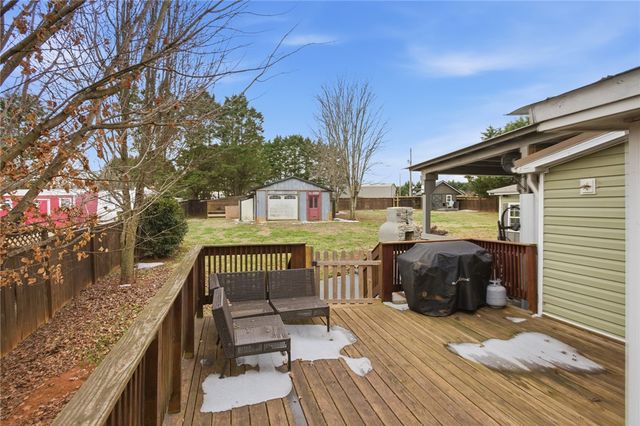 9124 West Oak Highway, Seneca, SC 29678