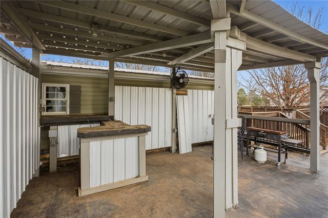 9124 West Oak Highway, Seneca, SC 29678