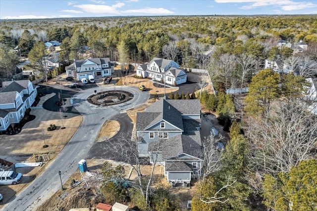 6 Willow Cir, Mashpee, MA 02649