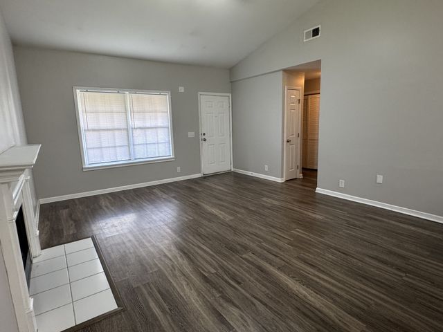 1117 S Hampton Close, Antioch, TN 37013