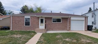 624 CREIGHTON ST, Cheyenne, WY 82009