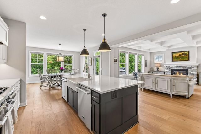 4303 Millstone Drive, Chaska, MN 55318