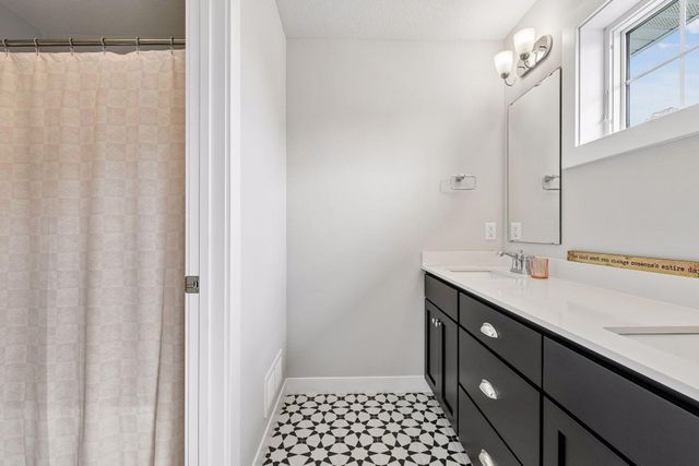 4303 Millstone Drive, Chaska, MN 55318