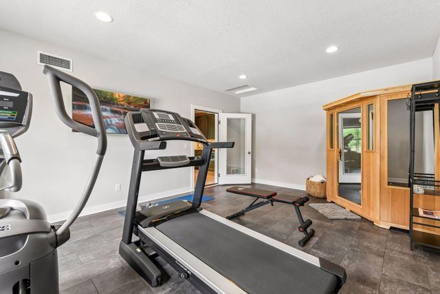 4303 Millstone Drive, Chaska, MN 55318