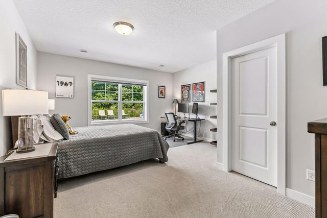 4303 Millstone Drive, Chaska, MN 55318