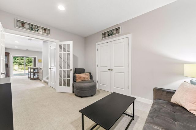 4303 Millstone Drive, Chaska, MN 55318