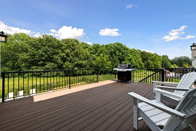 4303 Millstone Drive, Chaska, MN 55318
