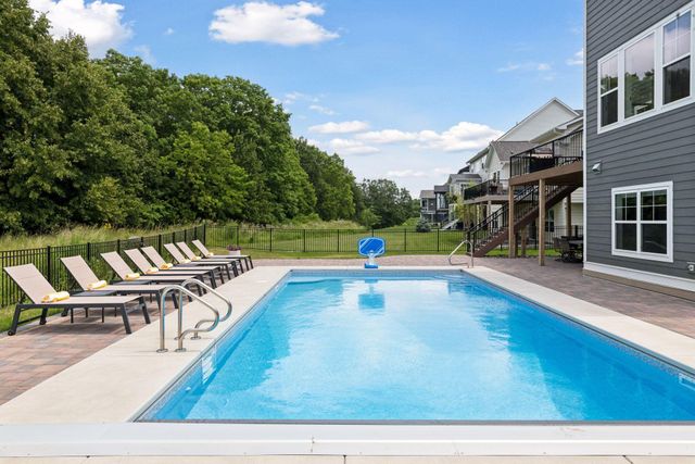 4303 Millstone Drive, Chaska, MN 55318
