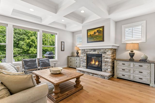 4303 Millstone Drive, Chaska, MN 55318
