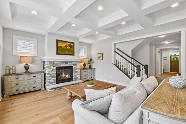 4303 Millstone Drive, Chaska, MN 55318