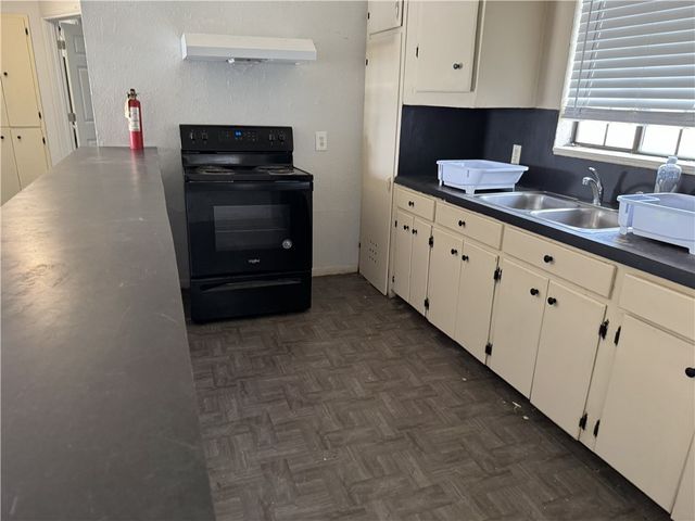 1645 Clare Dr, Corpus Christi, TX 78412