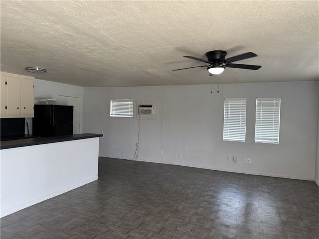 1645 Clare Dr, Corpus Christi, TX 78412