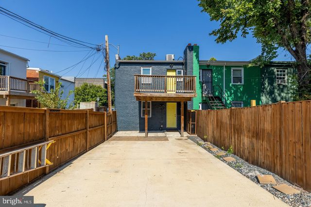 1101 16TH ST NE, Washington, DC 20002