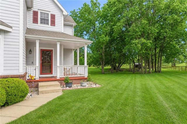 903 N 1464 Road, Lawrence, KS 66049
