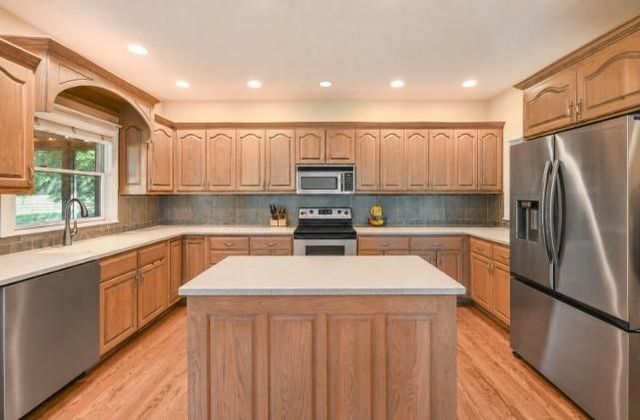 903 N 1464 Road, Lawrence, KS 66049