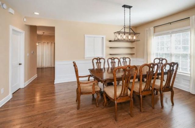 903 N 1464 Road, Lawrence, KS 66049