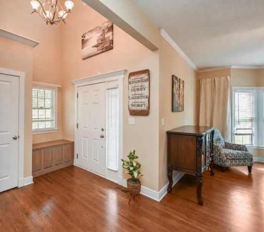 903 N 1464 Road, Lawrence, KS 66049