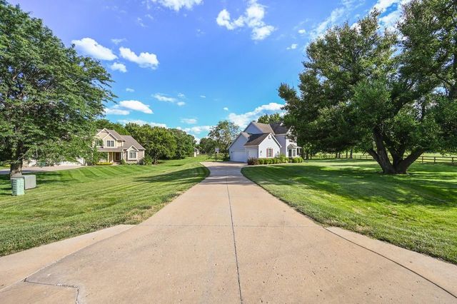 903 N 1464 Road, Lawrence, KS 66049