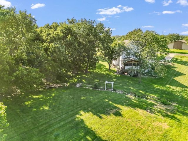 903 N 1464 Road, Lawrence, KS 66049