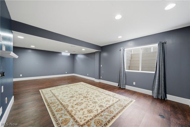 11075 Trenton Road NW, Uniontown, OH 44685