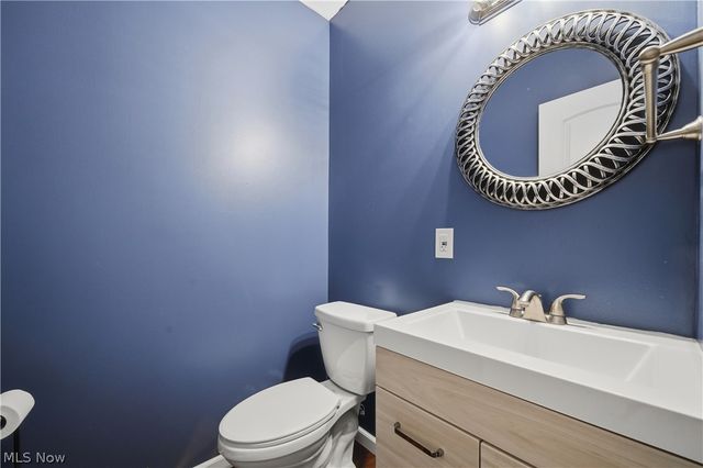 11075 Trenton Road NW, Uniontown, OH 44685