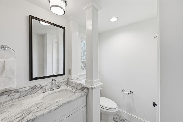 30 Forest Dr, Holden, MA 01520