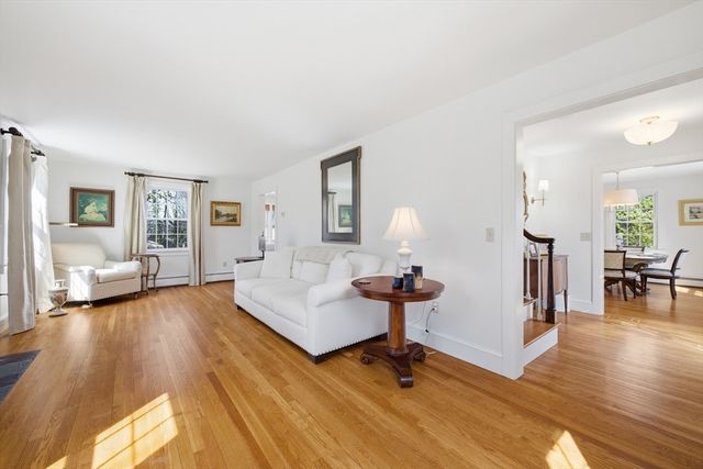 30 Forest Dr, Holden, MA 01520