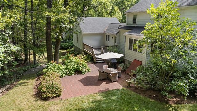 30 Forest Dr, Holden, MA 01520