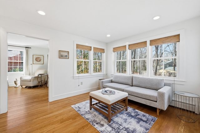 30 Forest Dr, Holden, MA 01520