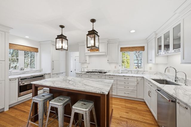 30 Forest Dr, Holden, MA 01520