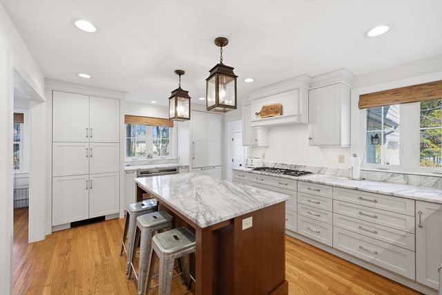 30 Forest Dr, Holden, MA 01520